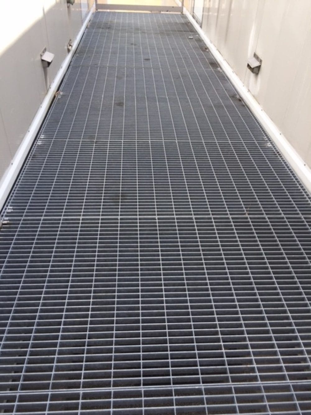 smooth-surface-bar-grating