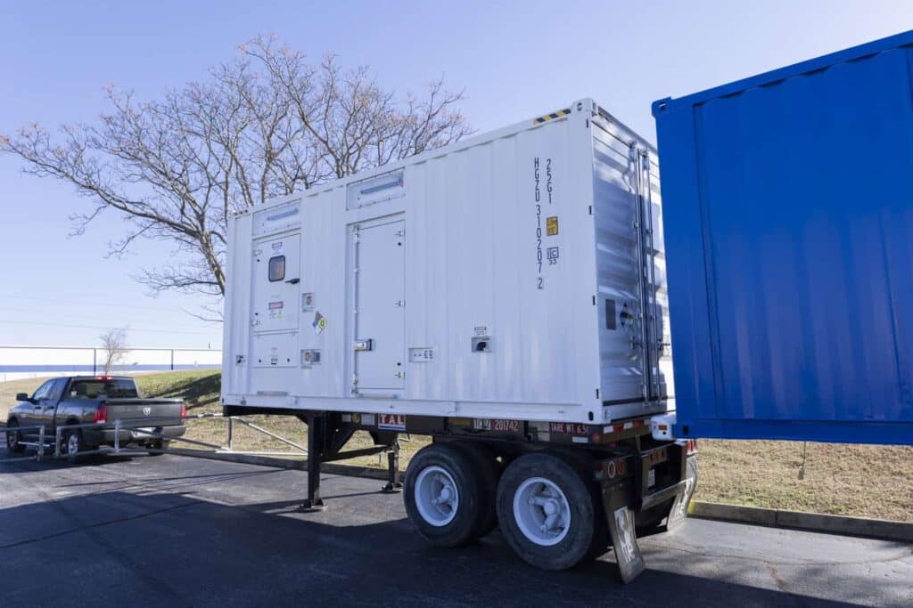 MobileTrailer-Mounted-500-kw-CAT-