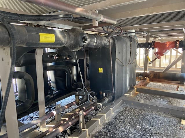 175-ton York air-cooled chiller, model L008216, available for sale.